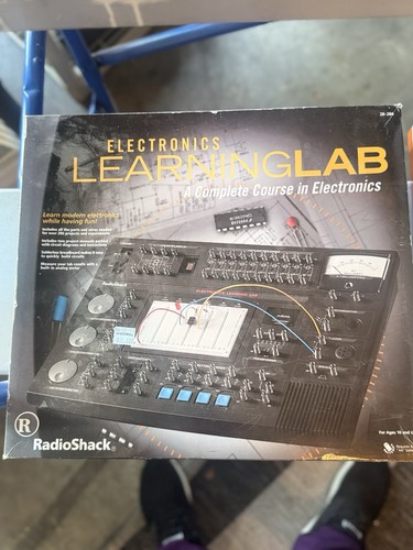 Vintage radioshack electronics - vintage,
